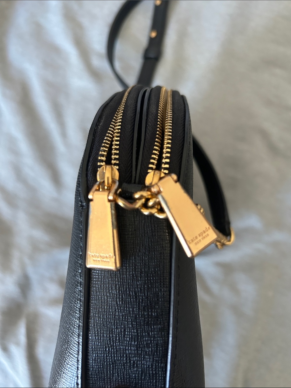Kate Spade Morgan Double Zip Dome Crossbody Black Saffiano Leather Gold Chain - Picture 9 of 10